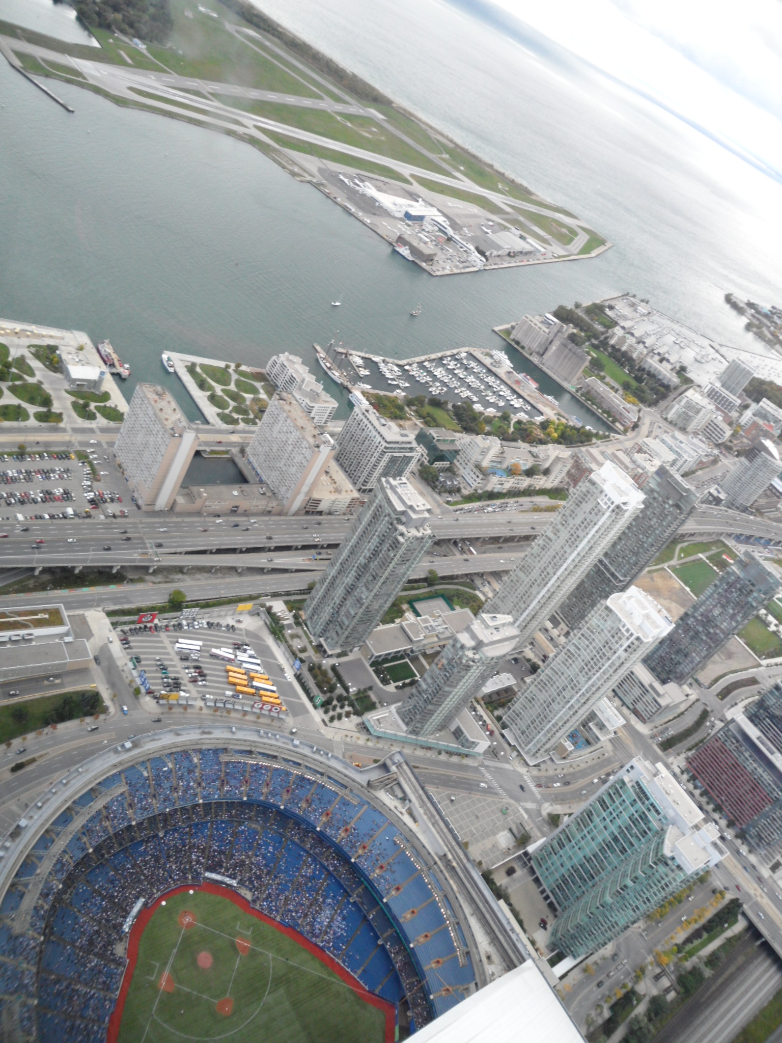 Rogers Centre ze CN Towe
