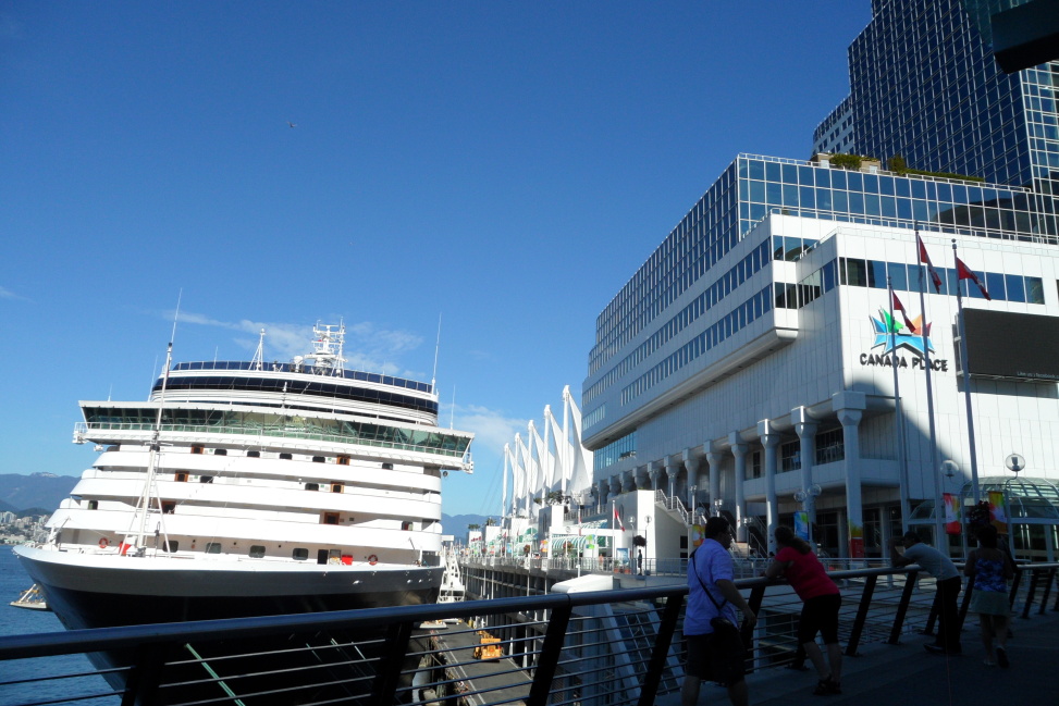 SAM_2064 V přístavu - Canada Place